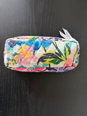 Vera Bradley Marian Floral Quilted Plastic Lined Zipper Pouch